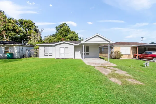 $157,999 | 208 Preston Street, La Marque, TX 77568