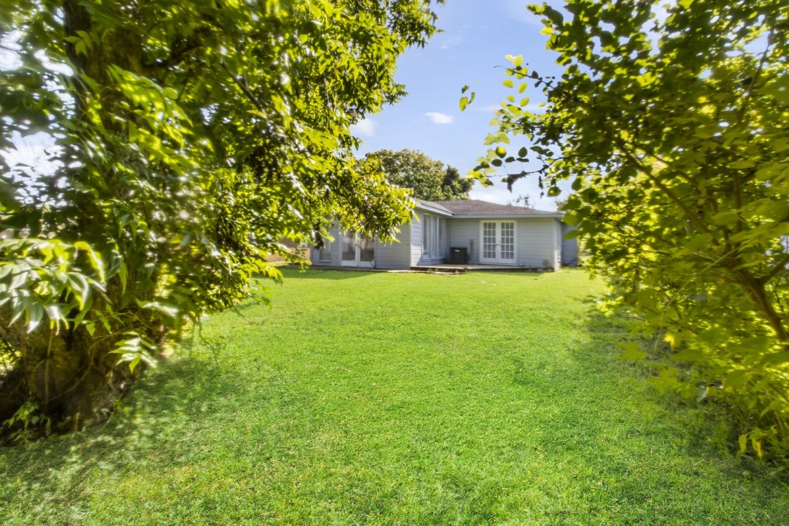 208 Preston Street La Marque, TX 77568 - Photo 28 of 34