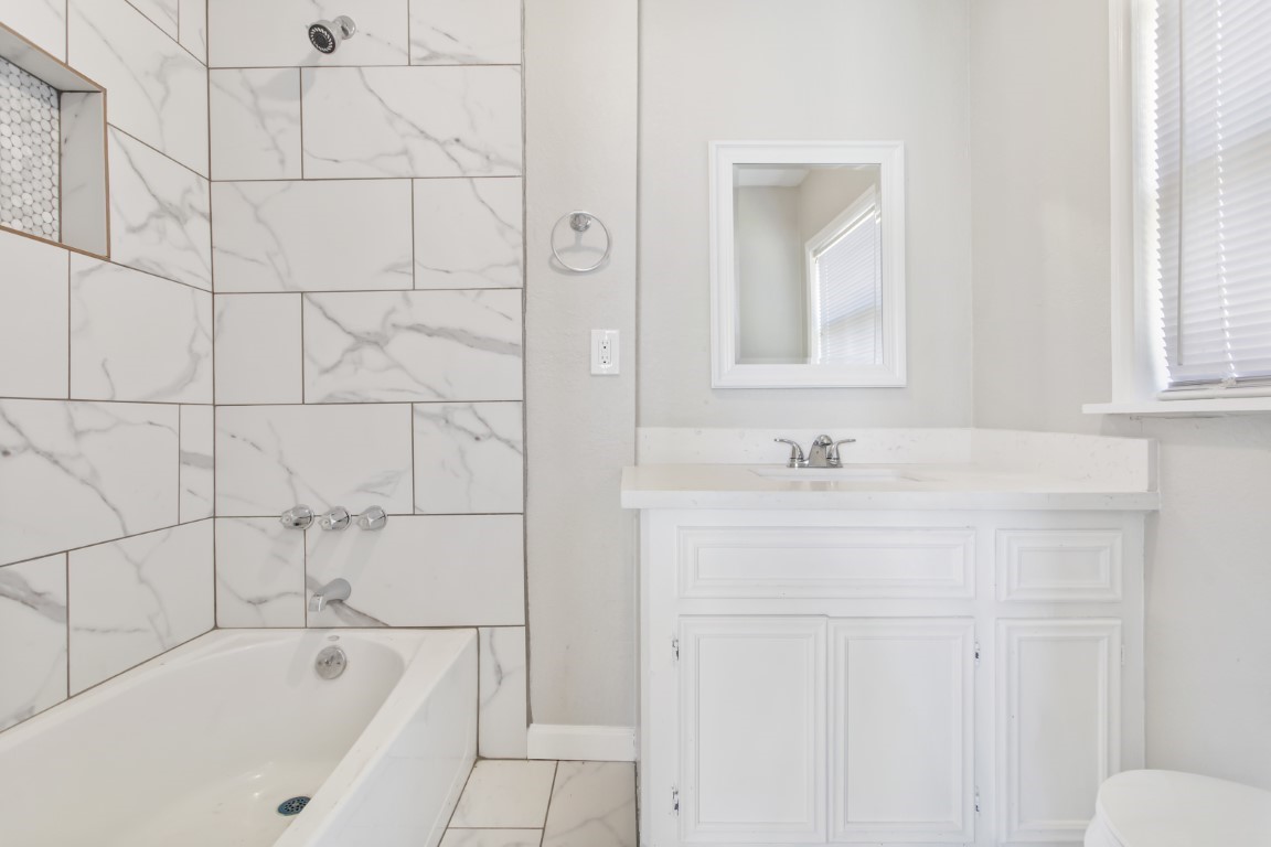 208 Preston Street La Marque, TX 77568 - Photo 33 of 34