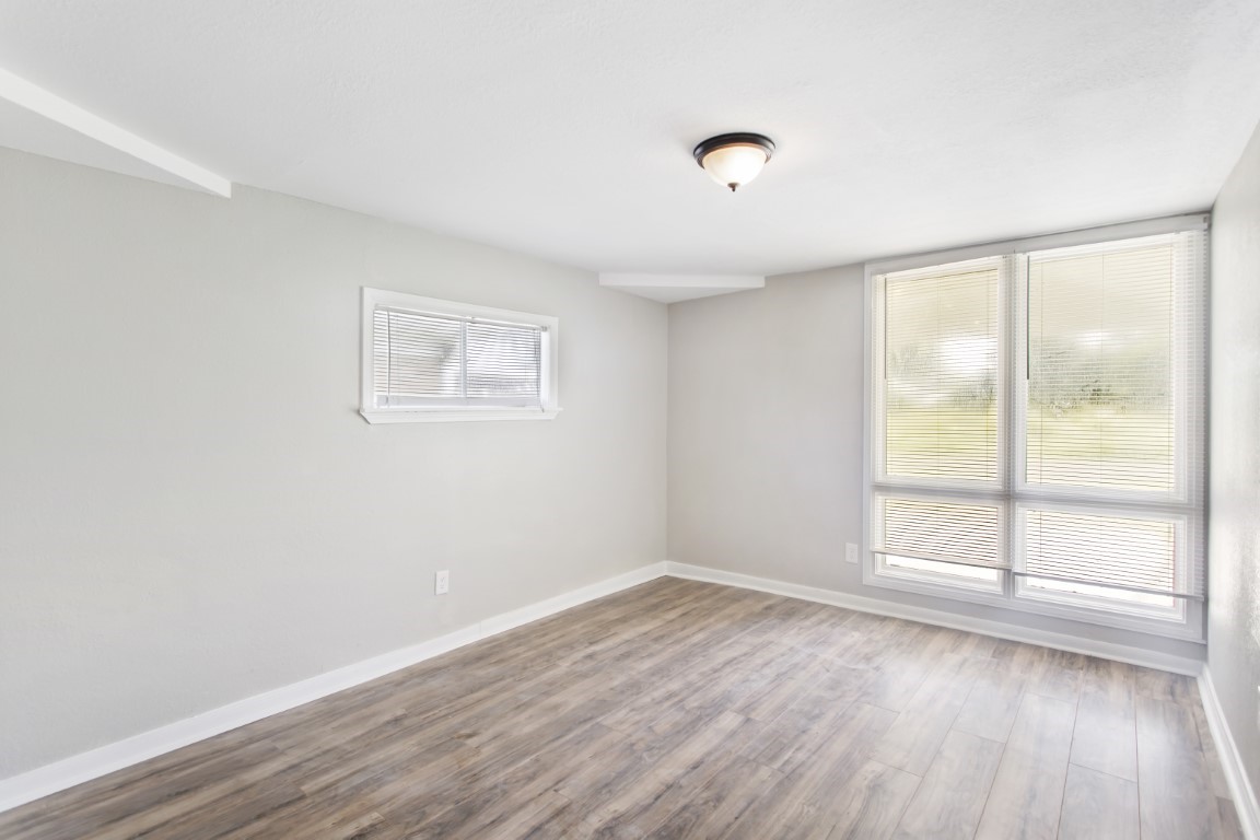 208 Preston Street La Marque, TX 77568 - Photo 7 of 34