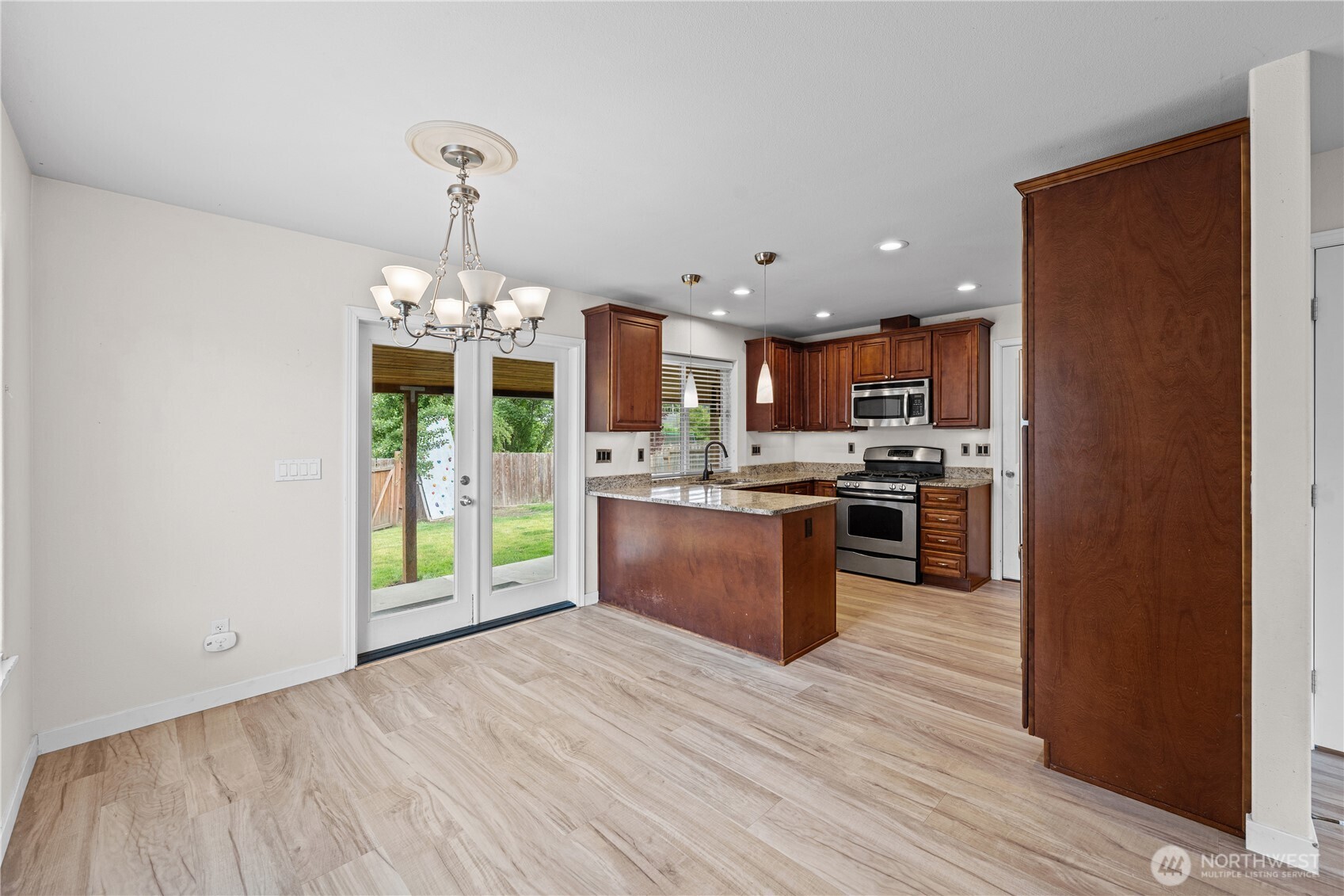 411 Rudnick Court Northwest Orting, WA 98360 - Photo 9 of 33