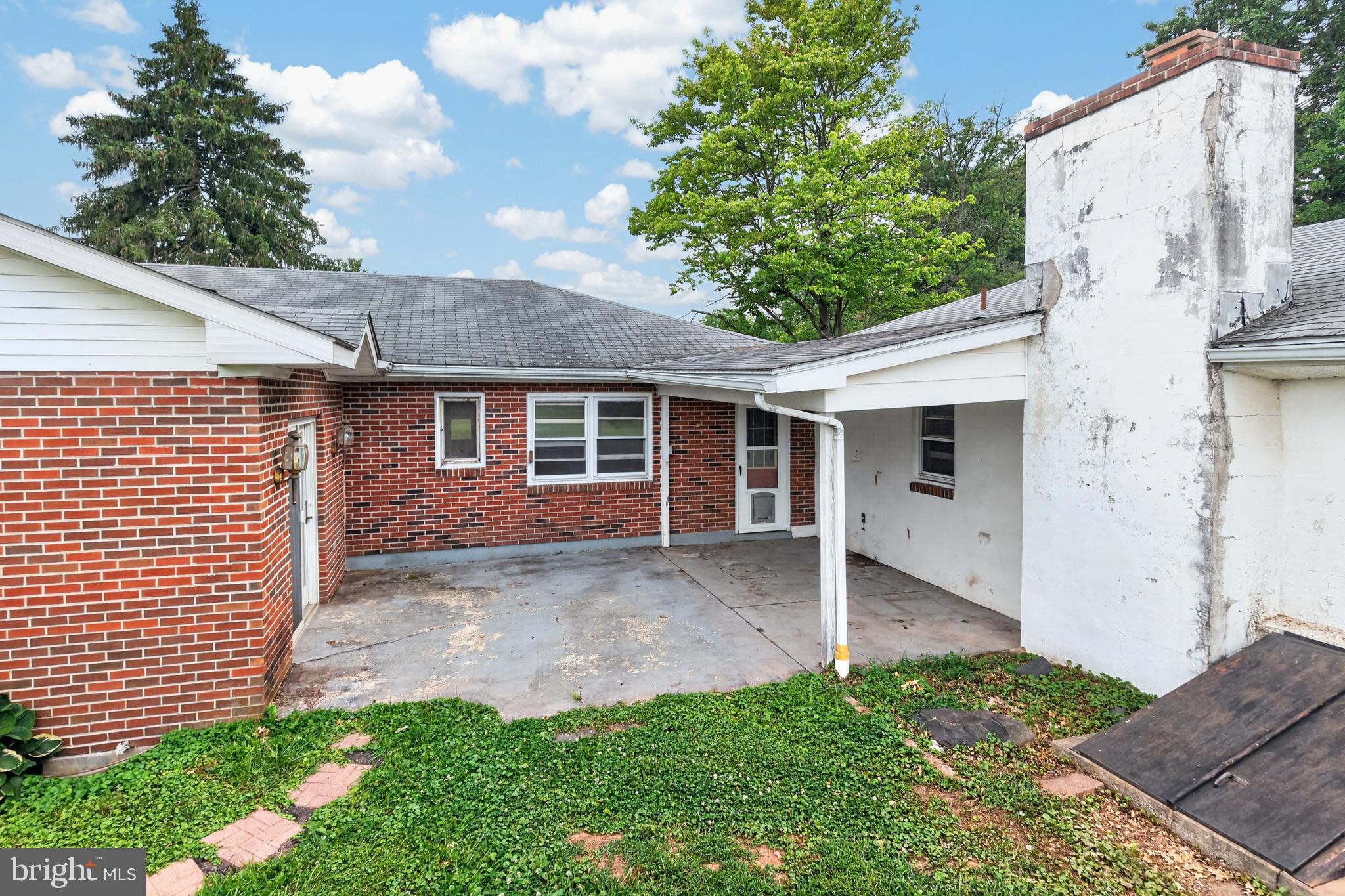 2114 Store Road Harleysville, PA 19438 - Photo 11 of 41 Exterior side