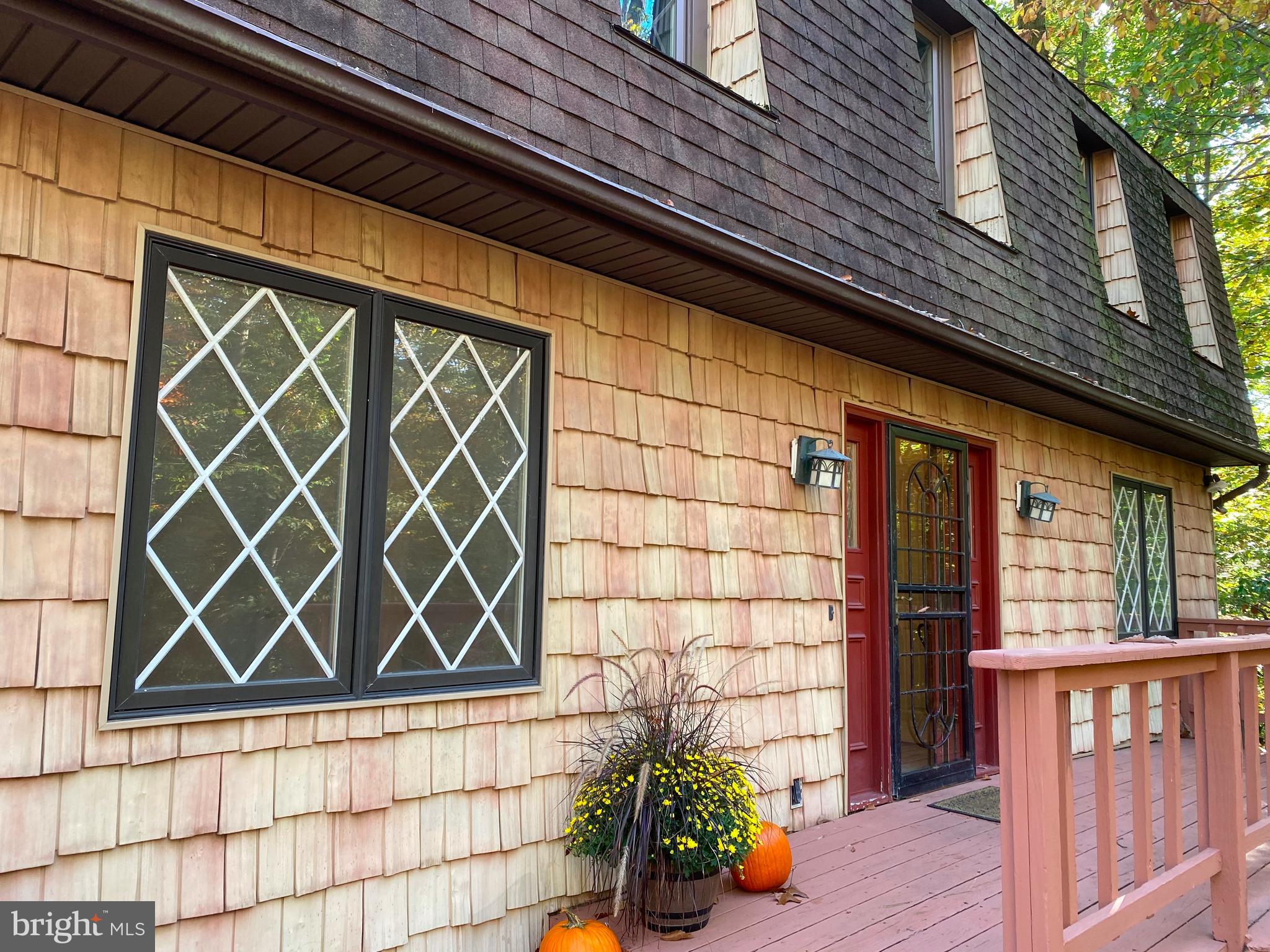 4650 Roundhill Road Ellicott City, MD 21043 - Photo 4 of 29 Gallery Image 4