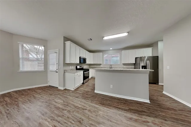 $2,425 | 19410 Kacey Ln Court, Humble, TX 77346