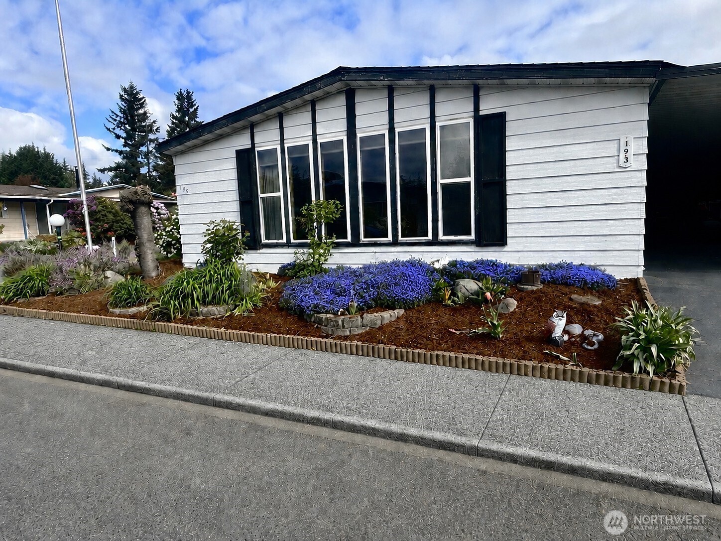 201 Union Avenue Southeast, Unit 193 Renton, WA 98059 - Photo 1 of 40 Gallery Image 1