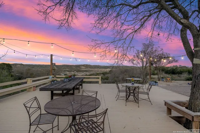 $1,999,000 | 164 Camino Del Reserve Lane, Comfort, TX 78013