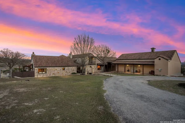 $1,999,000 | 164 Camino Del Reserve Lane, Comfort, TX 78013