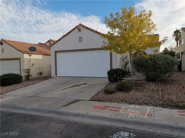 $1,800 | 8229 Willeta Avenue, Las Vegas, NV 89145