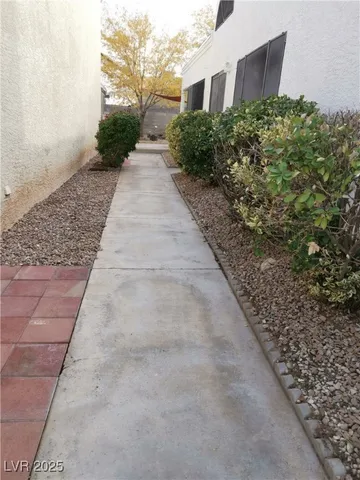 $1,800 | 8229 Willeta Avenue, Las Vegas, NV 89145