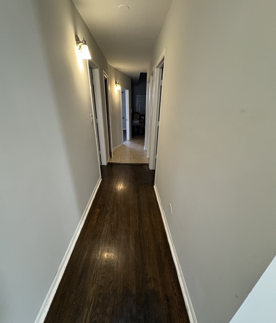 6130 South Rhodes Avenue, Unit 2 Chicago, IL 60637 - Photo 4 of 9 a view of gallery