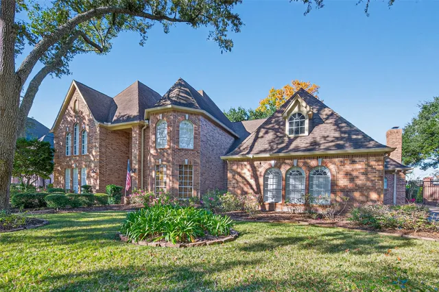 $900,000 | 20106 Ambervine Circle, Katy, TX 77450