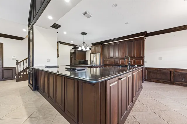 $900,000 | 20106 Ambervine Circle, Katy, TX 77450