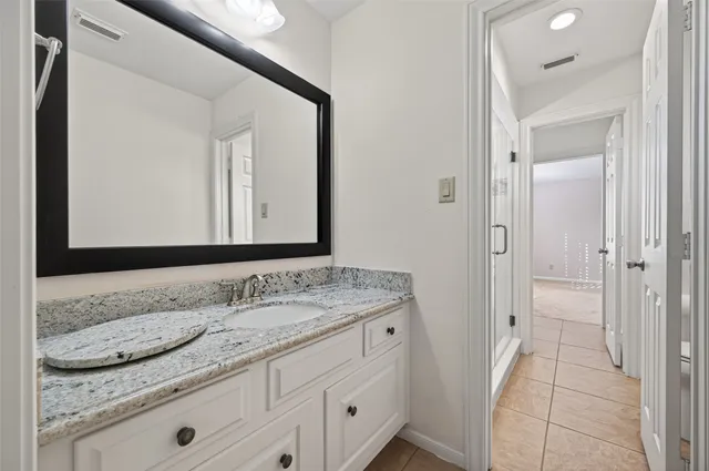 $900,000 | 20106 Ambervine Circle, Katy, TX 77450