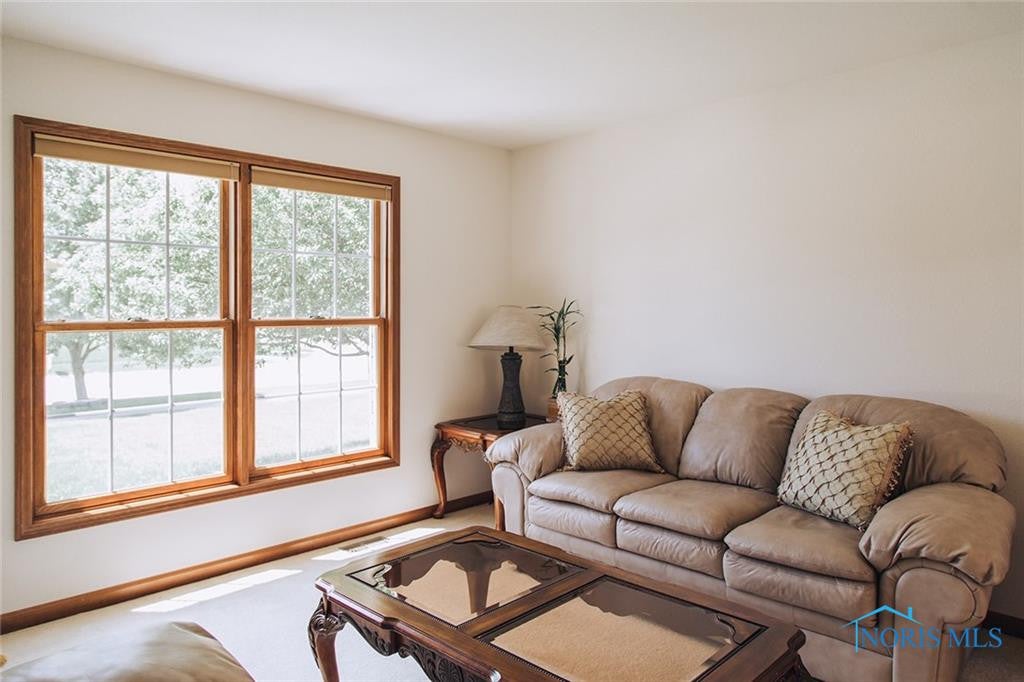 1893 Crossfields Road Perrysburg, OH 43551 - Photo 4 of 22 Gallery Image 4
