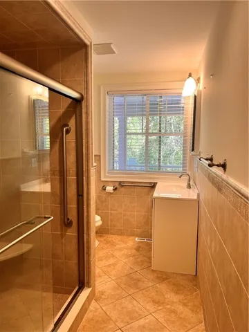 $2,800 | 33 Starr Drive West, Narragansett, RI 02882