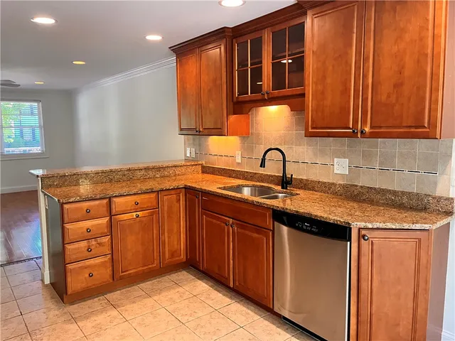 $2,800 | 33 Starr Drive West, Narragansett, RI 02882