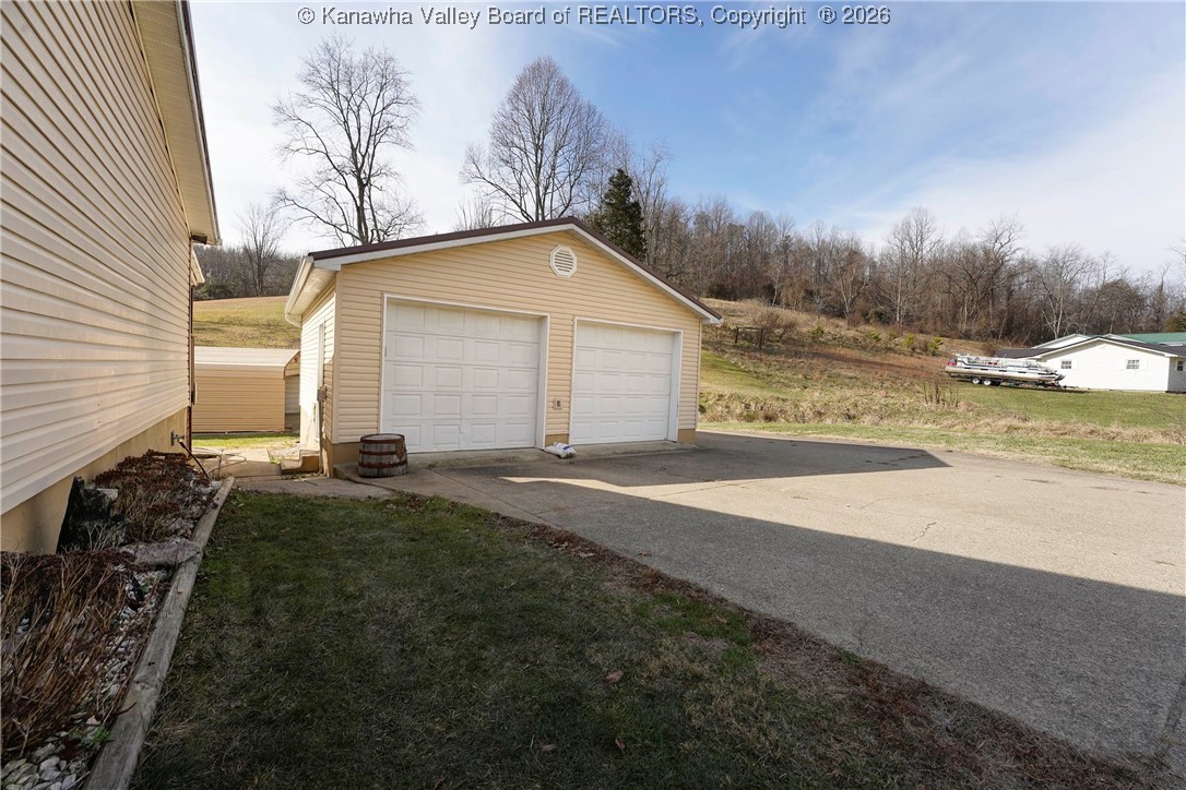383 Kilgore Road Scott Depot, WV 25560 - Photo 23 of 28 Gallery Image 23