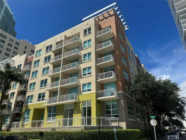 $379,000 | 2000 North Bayshore Drive, Unit 126, Miami, FL 33137