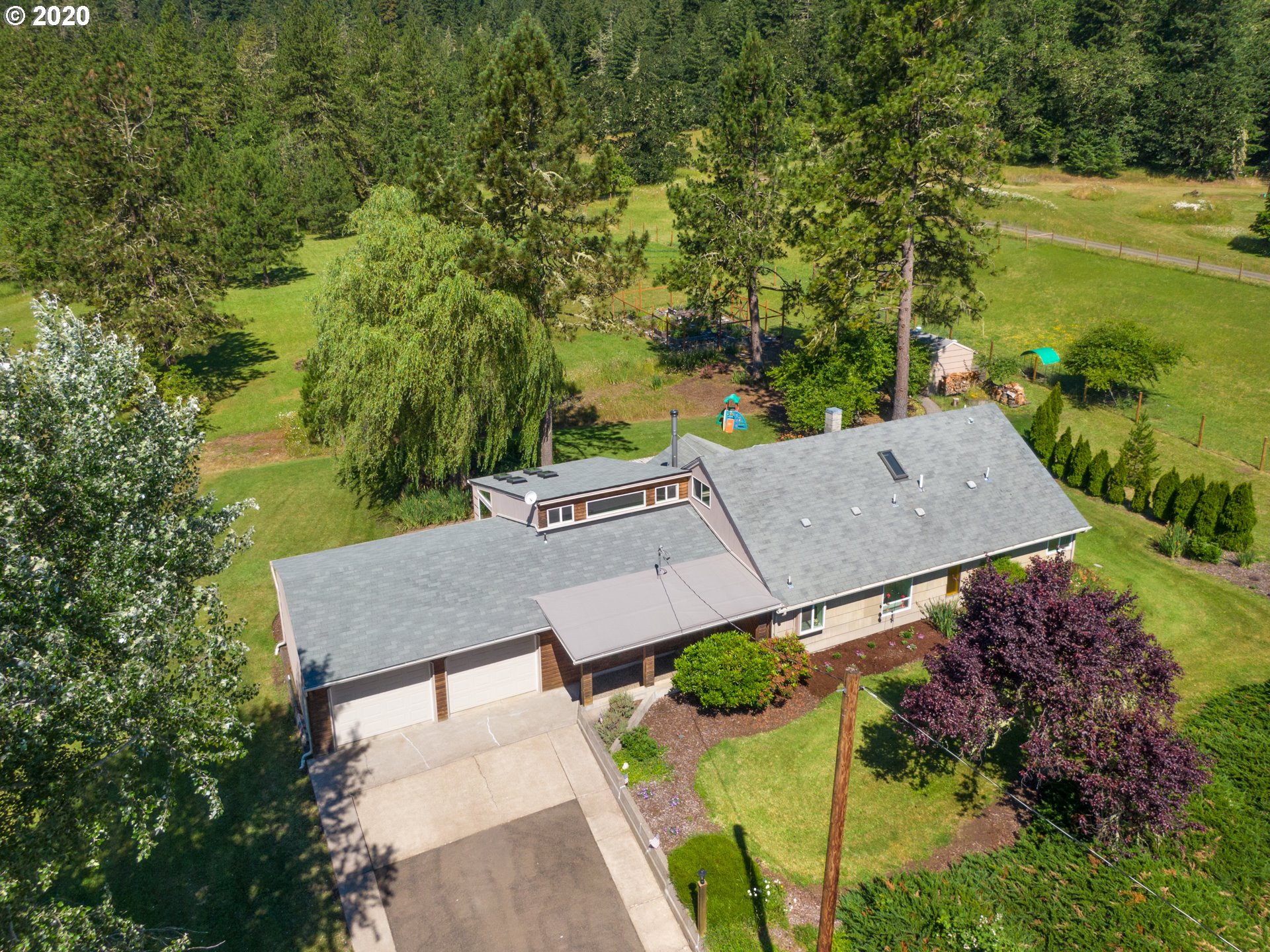 86288 Sanford Road Eugene, OR 97402 - Photo 3 of 32 Gallery Image 3