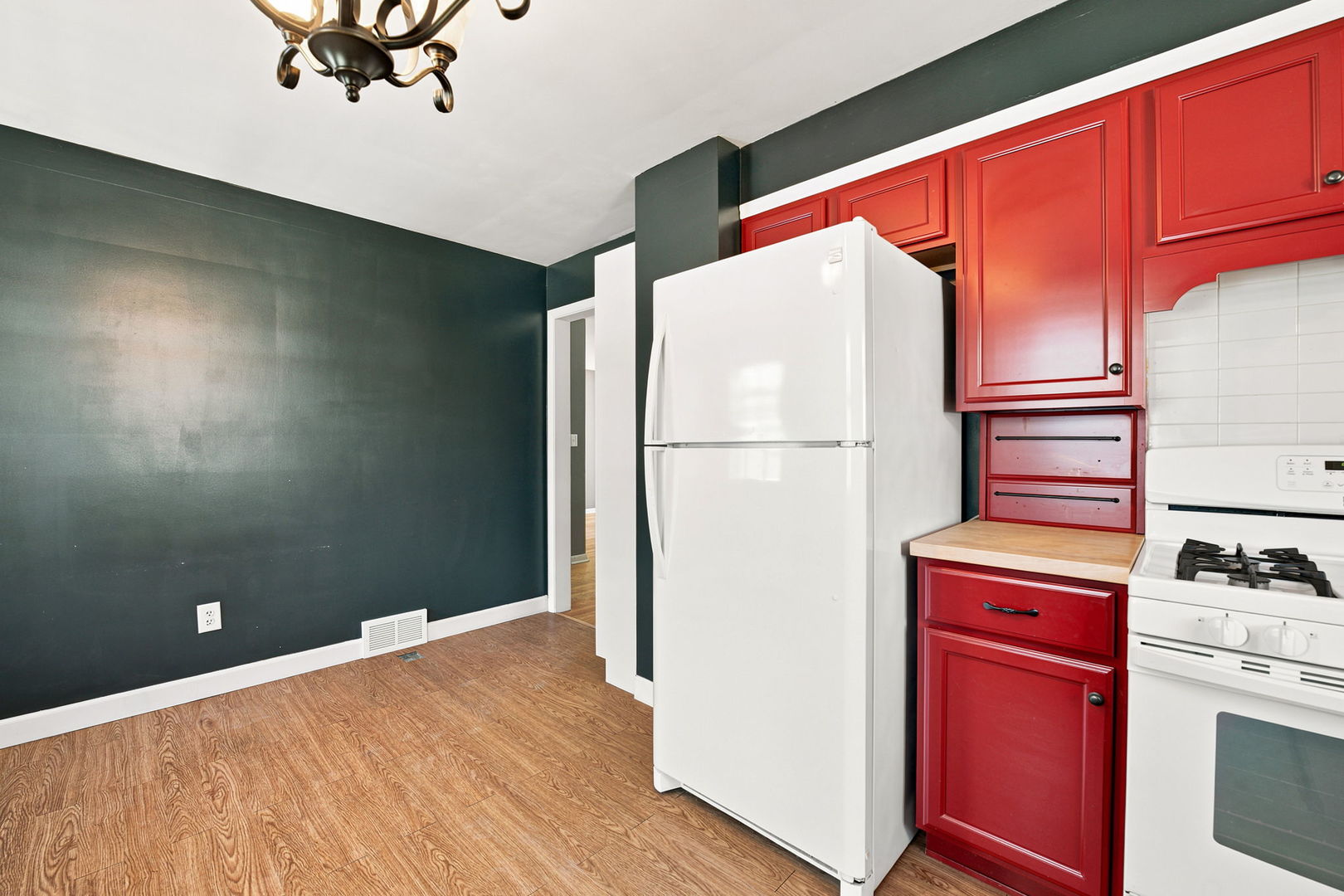 1043 State Street Ottawa, IL 61350 - Photo 14 of 32