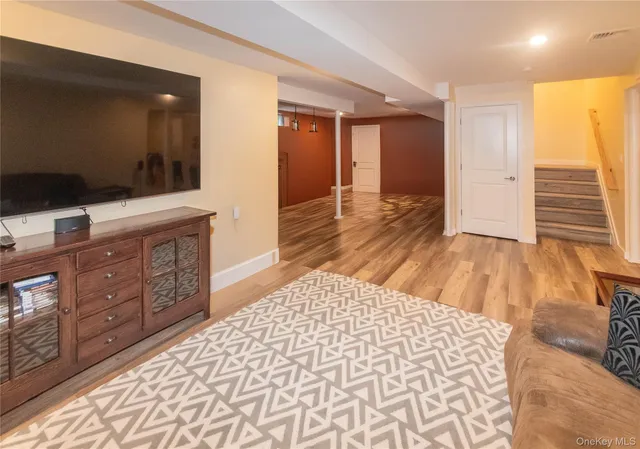 $1,150,000 | 21 Castleton Drive, Highland Mills, NY 10930