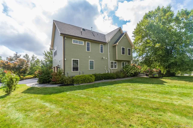 $1,150,000 | 21 Castleton Drive, Highland Mills, NY 10930