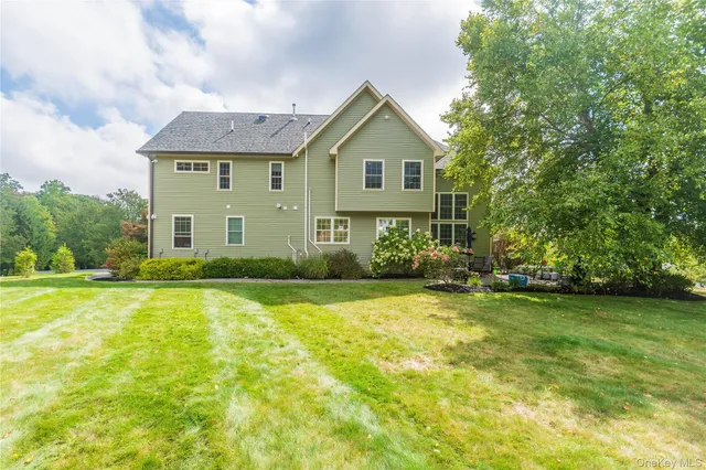 $1,150,000 | 21 Castleton Drive, Highland Mills, NY 10930