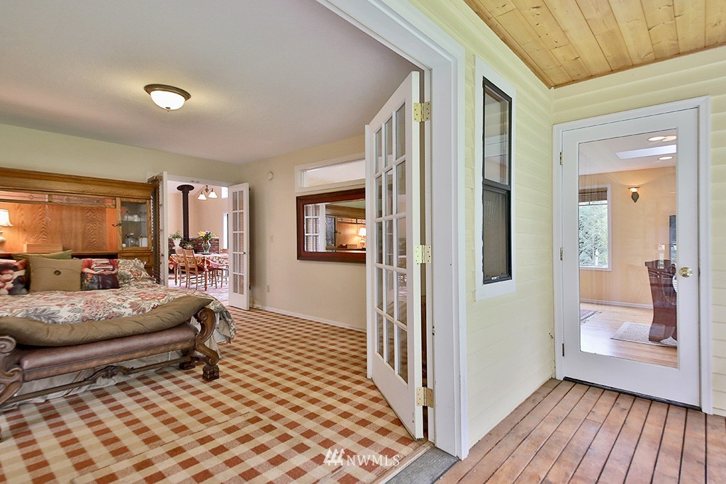 3450 Wildes Road Clinton, WA 98236 - Photo 14 of 25 Gallery Image 14