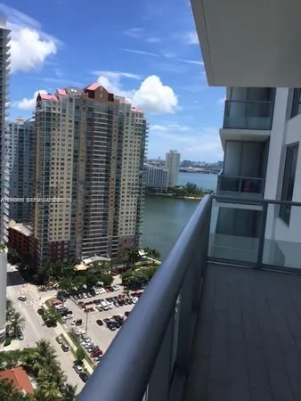 $2,550 | 1300 Brickell Bay Drive, Unit 2500, Miami, FL 33131
