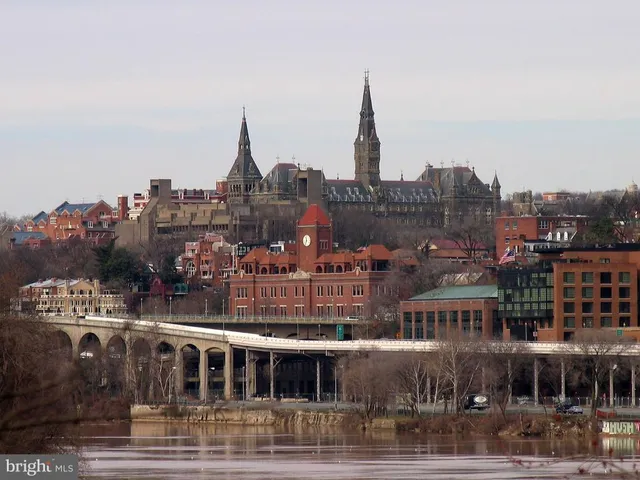 a picture of city view