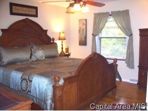 1 Timberhill Springfield, IL 62704 - Photo 6 of 12