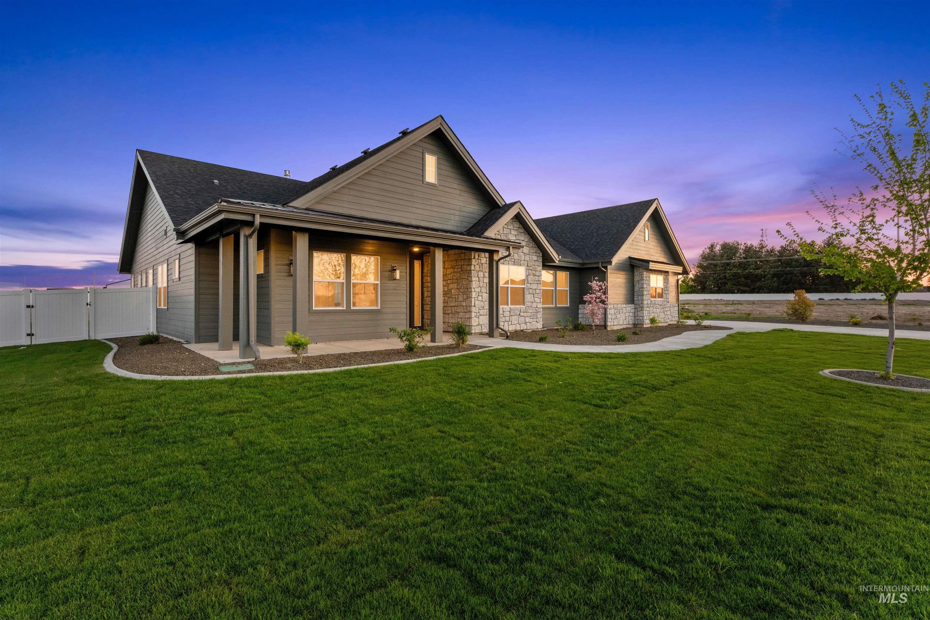 15359 Rhodes Court Caldwell, ID 83607 - Photo 3 of 32