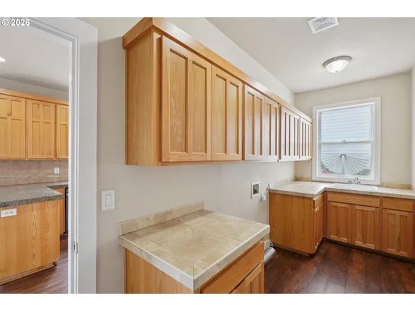 $639,000 | 15965 Leo Court, Oregon City, OR 97045