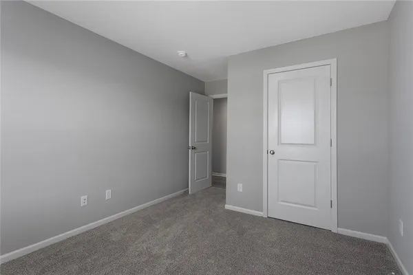 $379,900 | 702 Wood Sage Court, Raymore, MO 64083