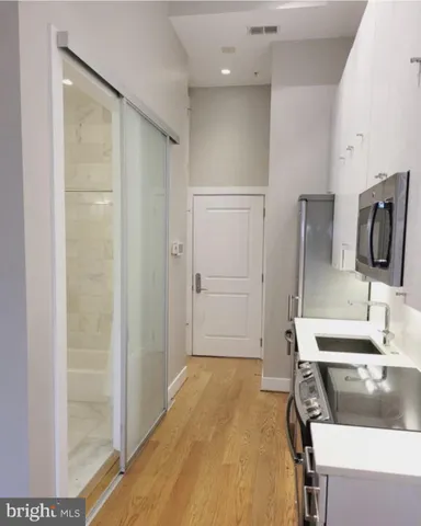 $1,800 | 1211 G Street Southeast, Unit 6, Washington, DC 20003