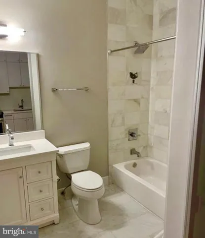 $1,800 | 1211 G Street Southeast, Unit 6, Washington, DC 20003