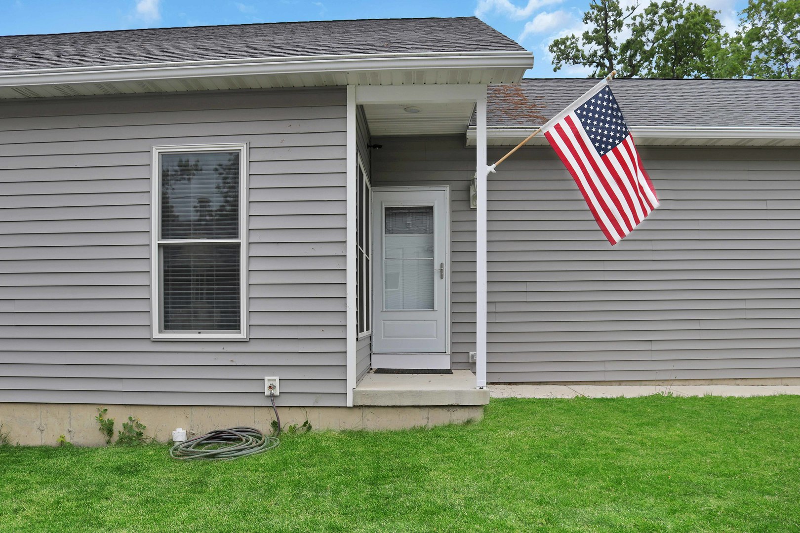 35 Rushmore Road Fox Lake, IL 60020 - Photo 3 of 23