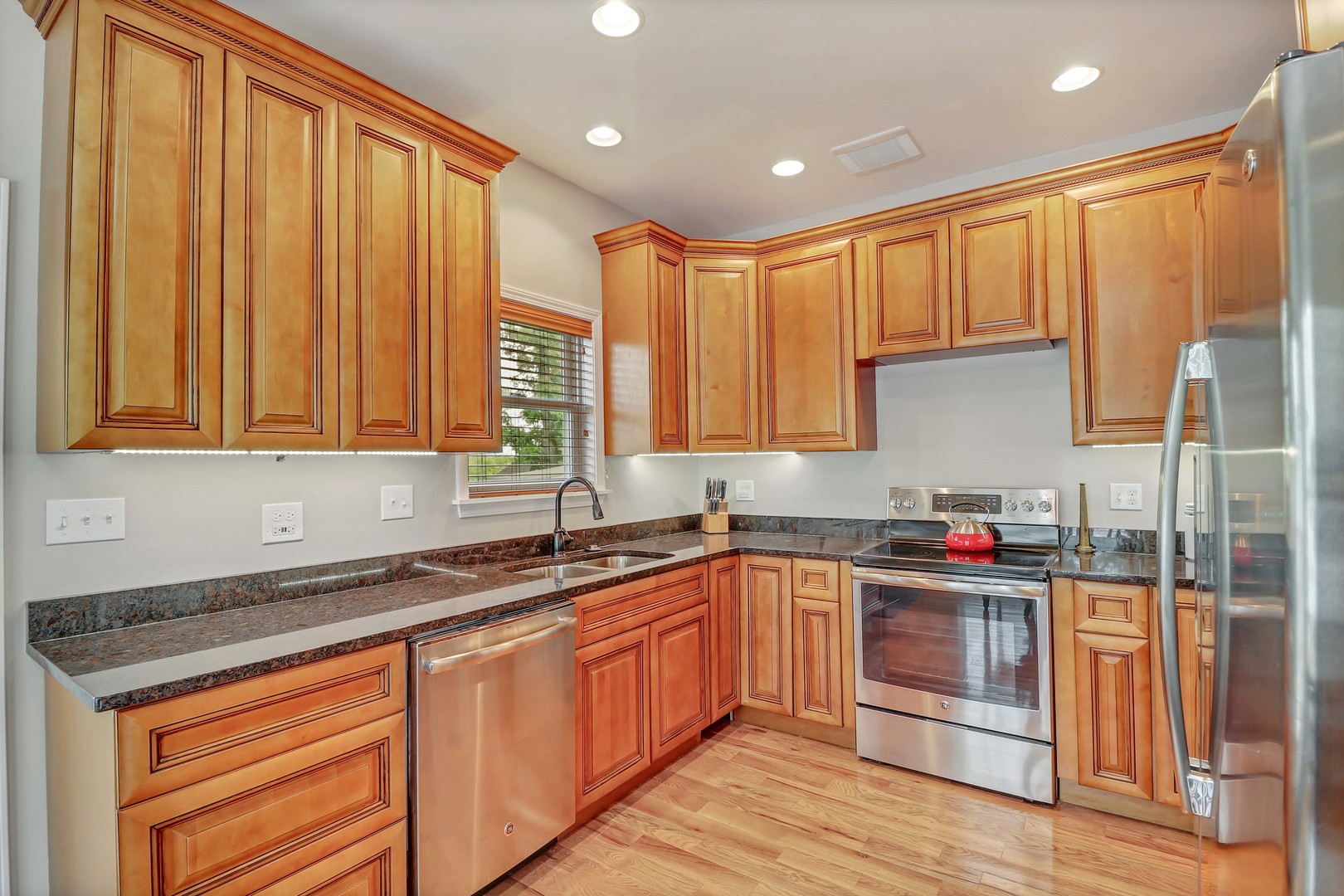 35 Rushmore Road Fox Lake, IL 60020 - Photo 4 of 23