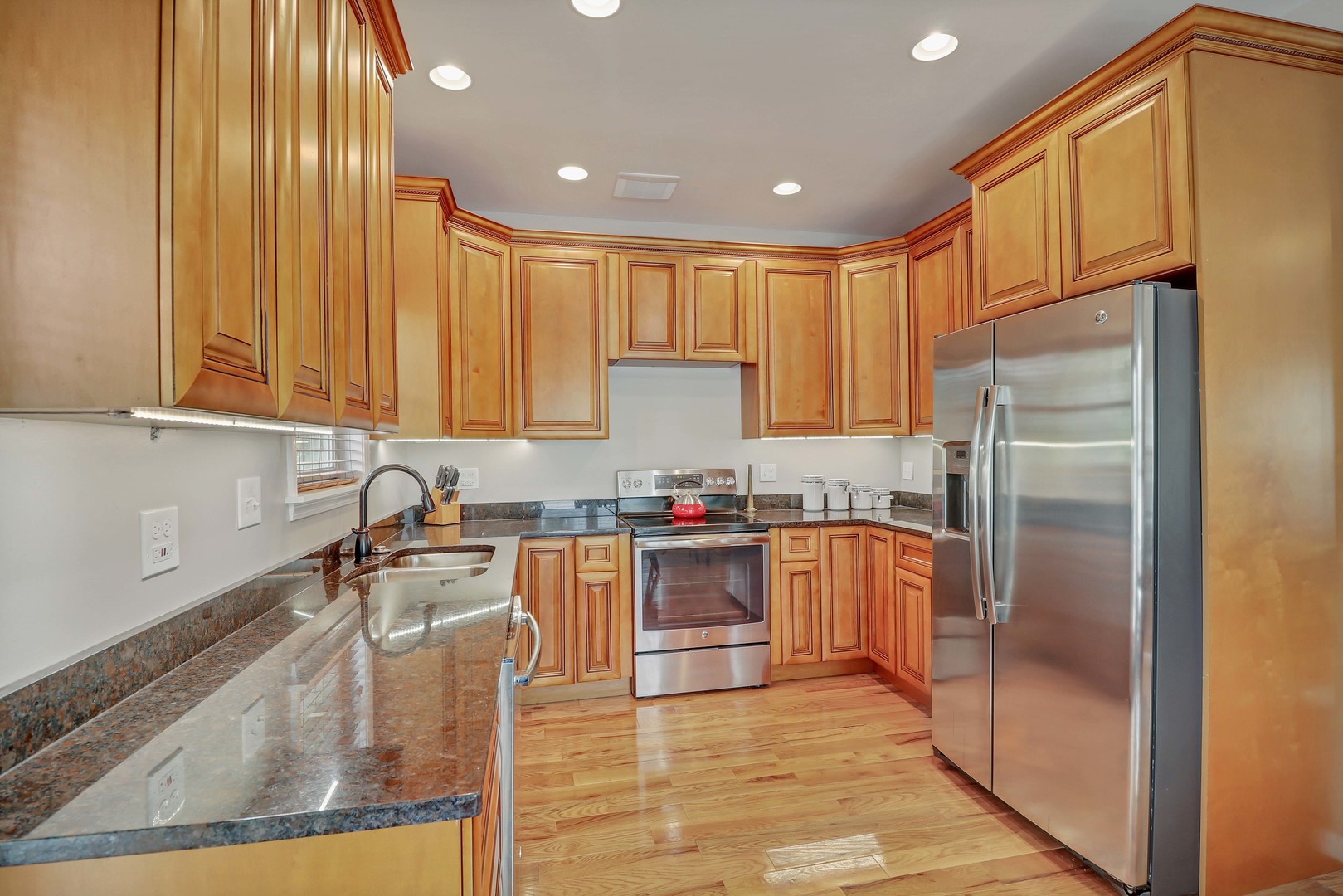 35 Rushmore Road Fox Lake, IL 60020 - Photo 5 of 23