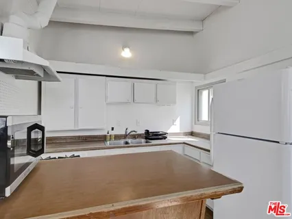 $2,295,000 | 104 Sunridge Street, Playa del Rey, CA 90293