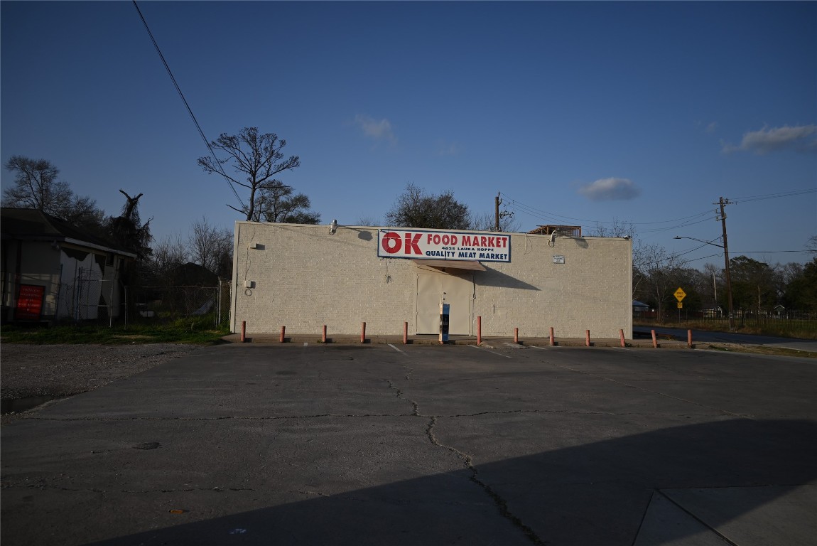 a view of a street sign
