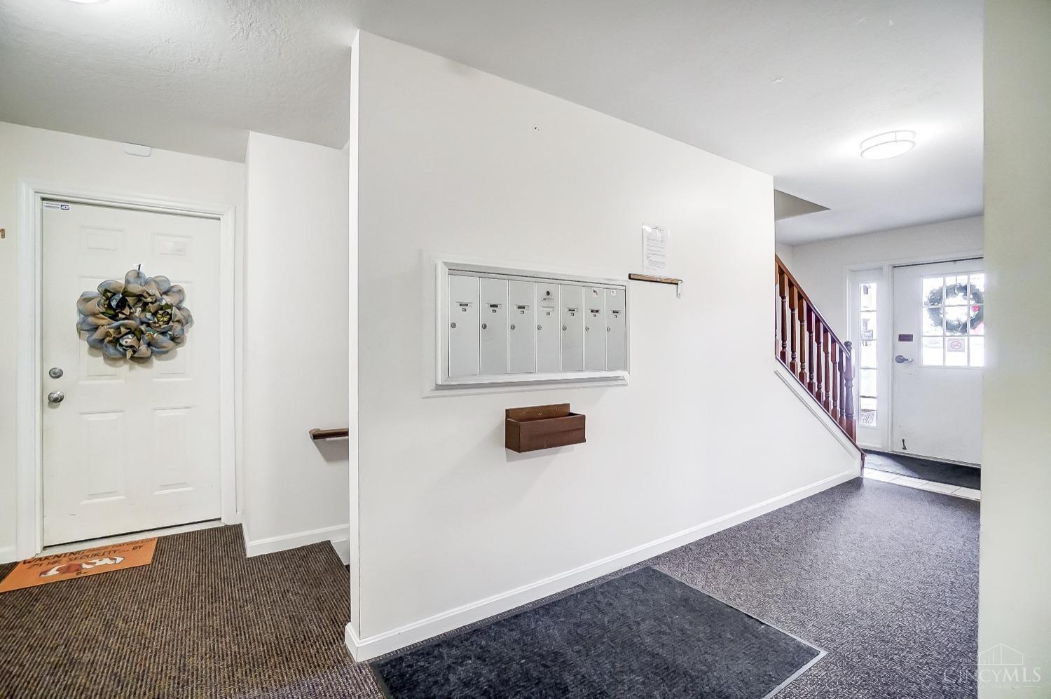 831 Neeb Road, Unit 7 Cincinnati, OH 45233 - Photo 3 of 21 Gallery Image 3
