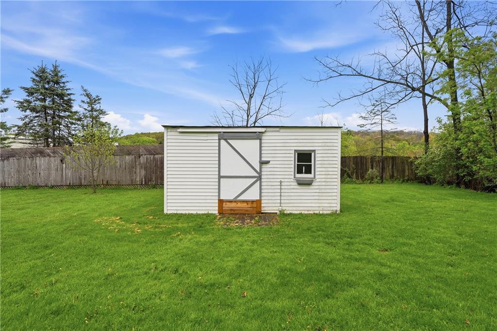 376 Old Rte 19 New Castle, PA 16101 - Photo 7 of 40 Shed