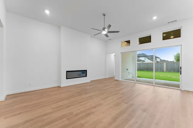 $5,350 | 26915 Longwood Ledge Lane, Spring, TX 77389