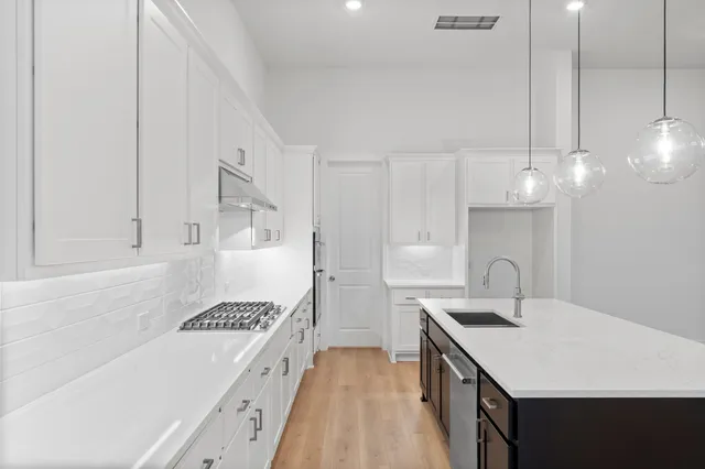 $5,350 | 26915 Longwood Ledge Lane, Spring, TX 77389