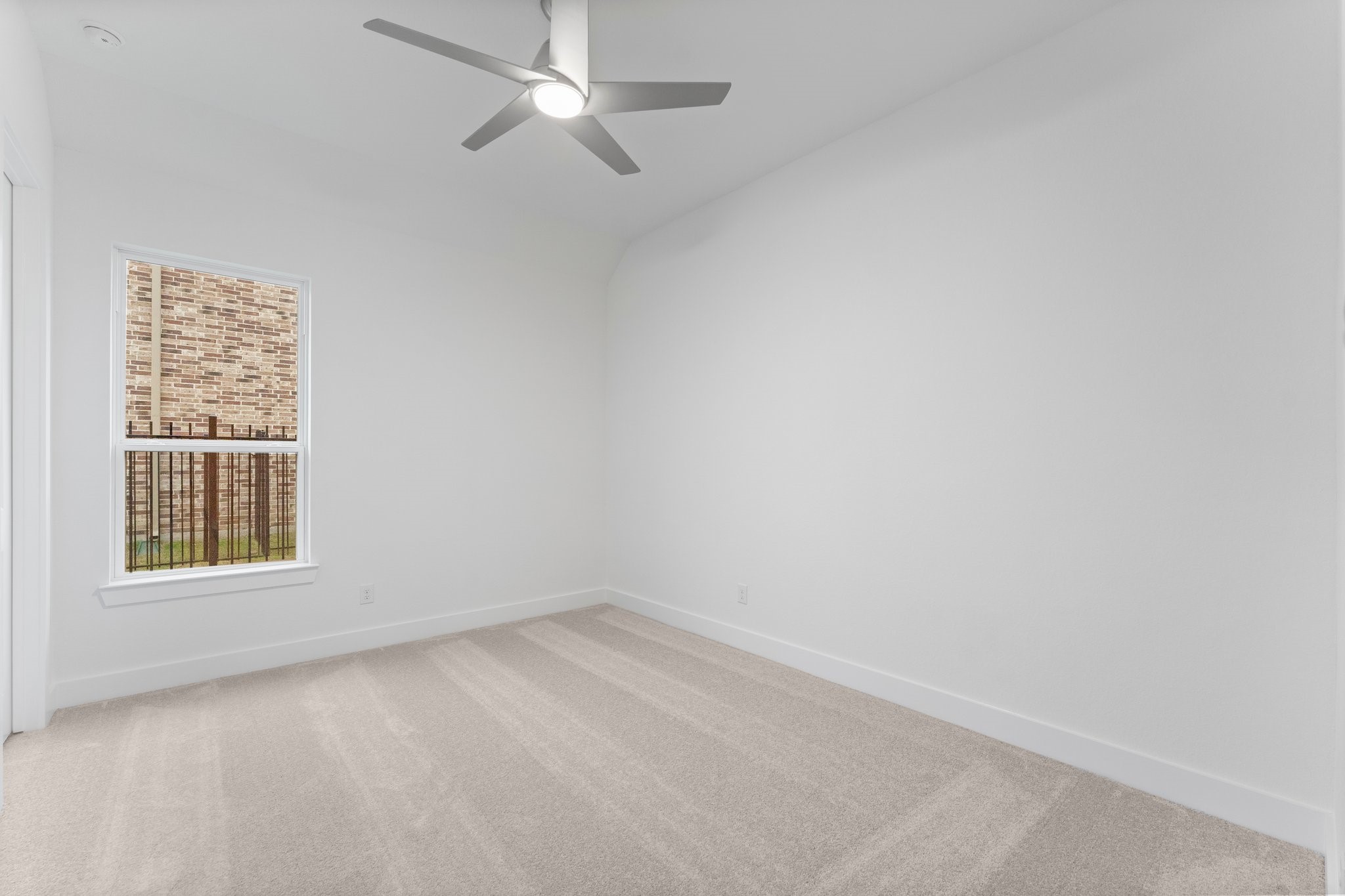 26915 Longwood Ledge Lane Spring, TX 77389 - Photo 8 of 41