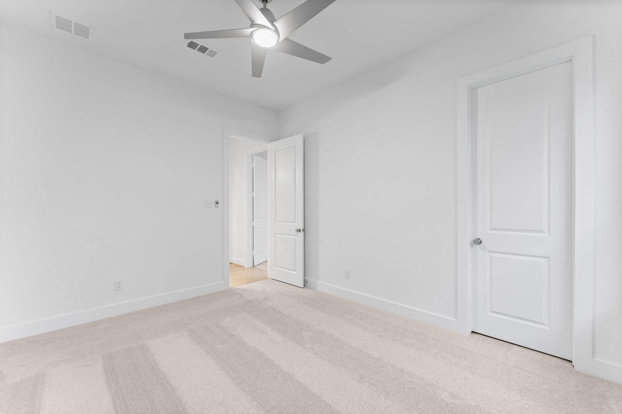 26915 Longwood Ledge Lane Spring, TX 77389 - Photo 9 of 41