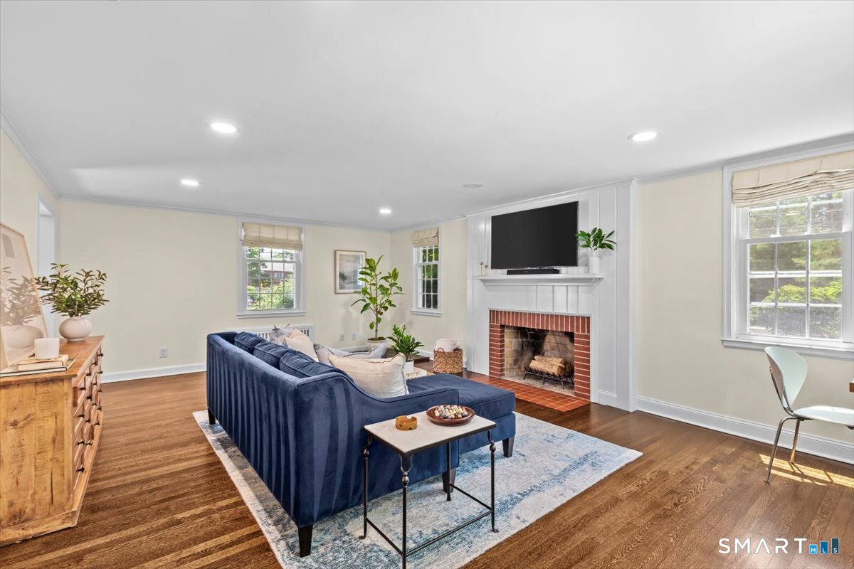 255 Mountain Road West Hartford, CT 06107 - Photo 14 of 38