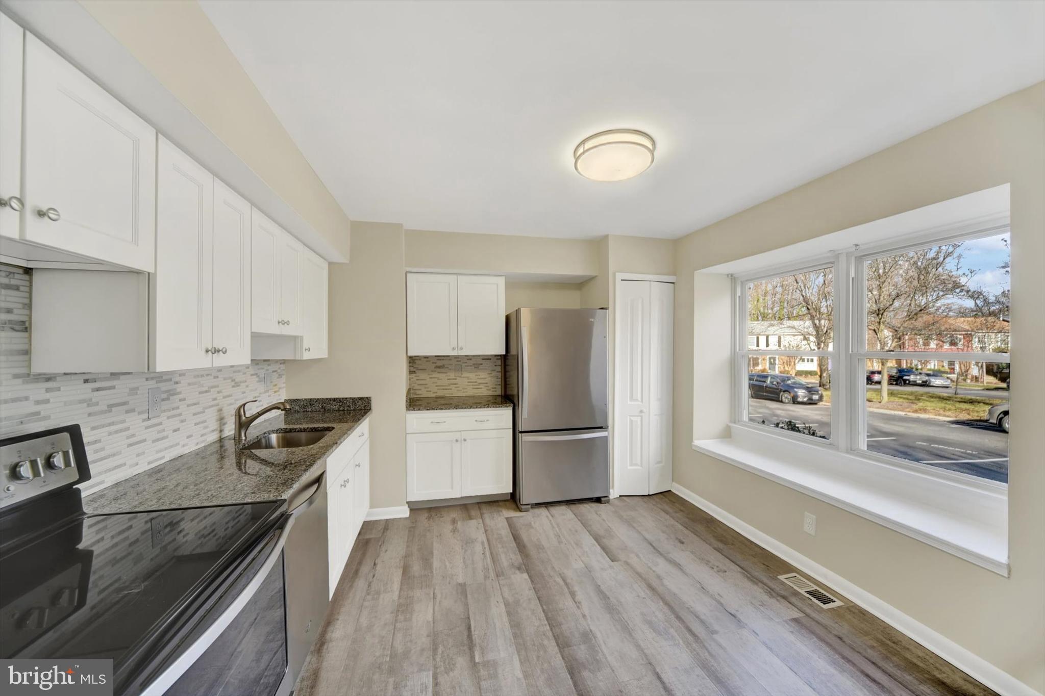 413 Colonial Ridge Lane Arnold, MD 21012 - Photo 5 of 25 Kitchen
