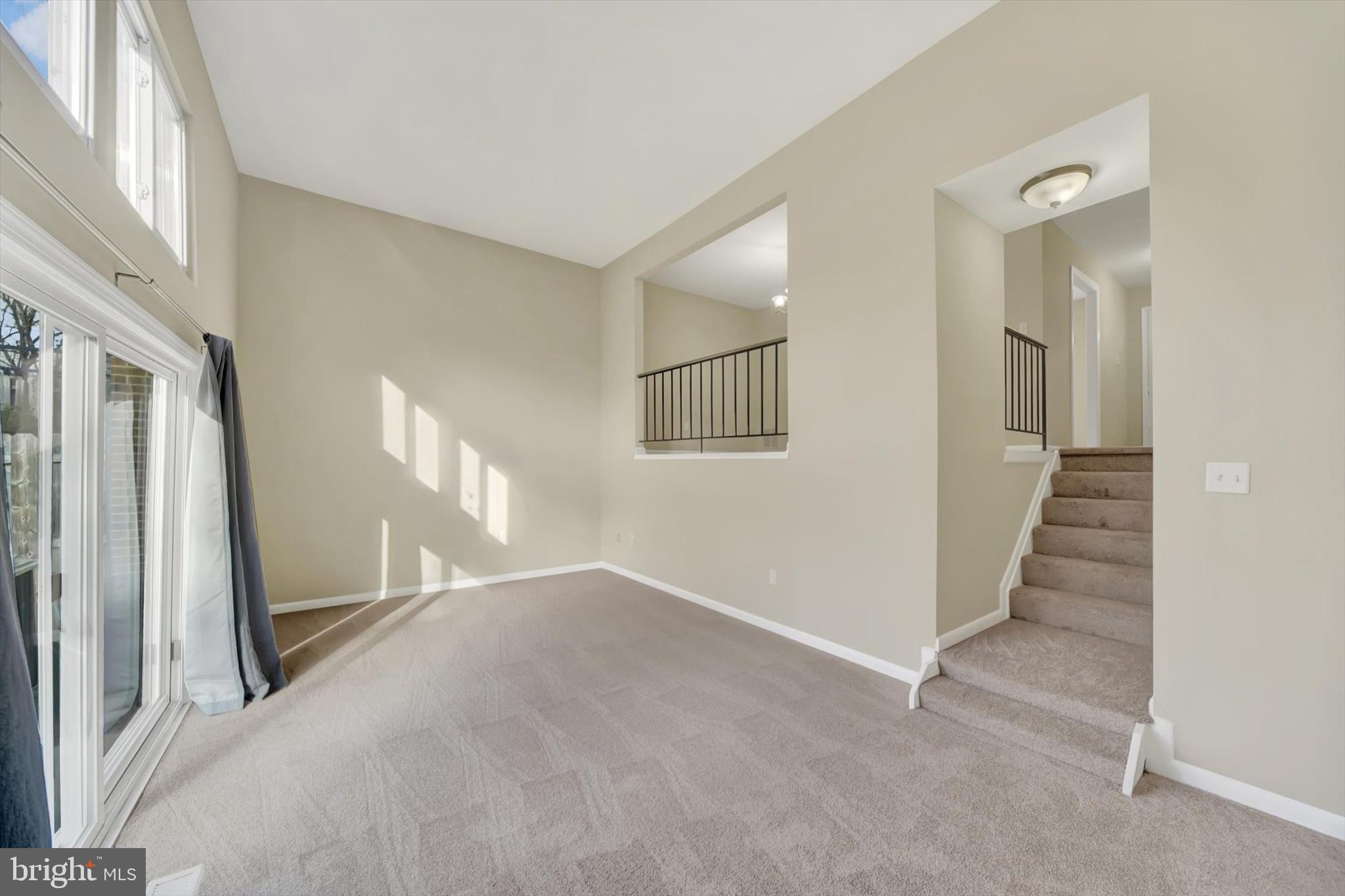 413 Colonial Ridge Lane Arnold, MD 21012 - Photo 7 of 25 Living room